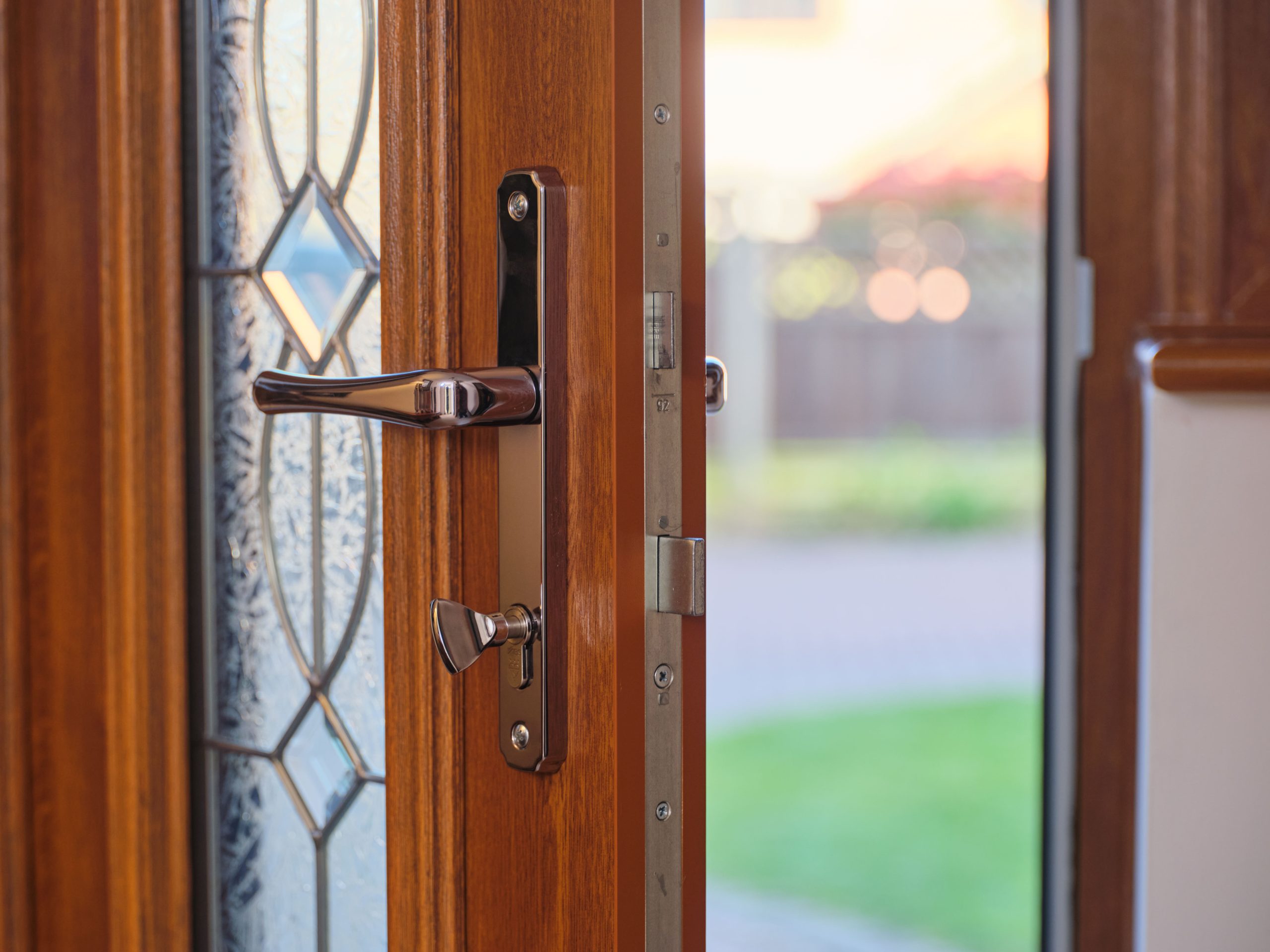 What is the life expectancy of a composite door?