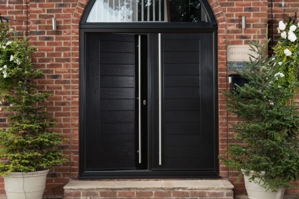 The Psychology of Front Doors: How Your Entrance Changes First Impressions