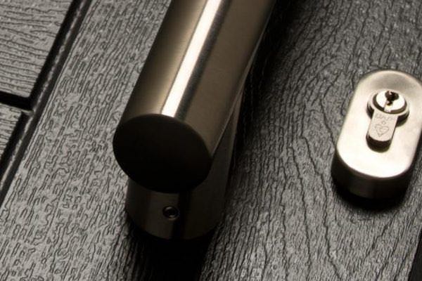 Why you should choose a composite door with high security cylinders