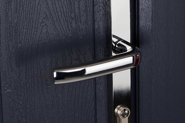 Composite Door Details to Brighten Up Dark Winter Entrances